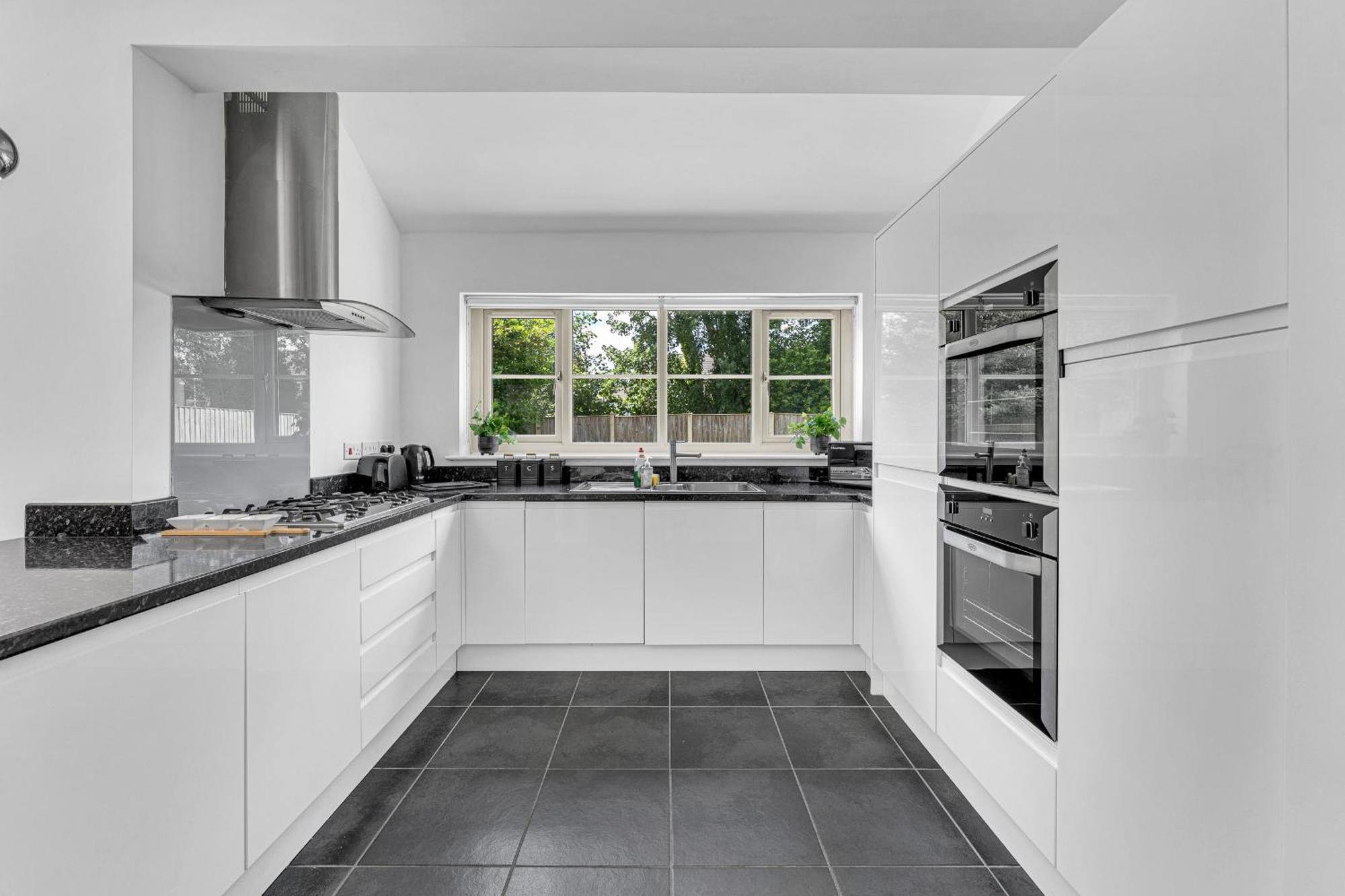Brook Meadow House, 4 Bed House, Manchester Astley  Exterior photo