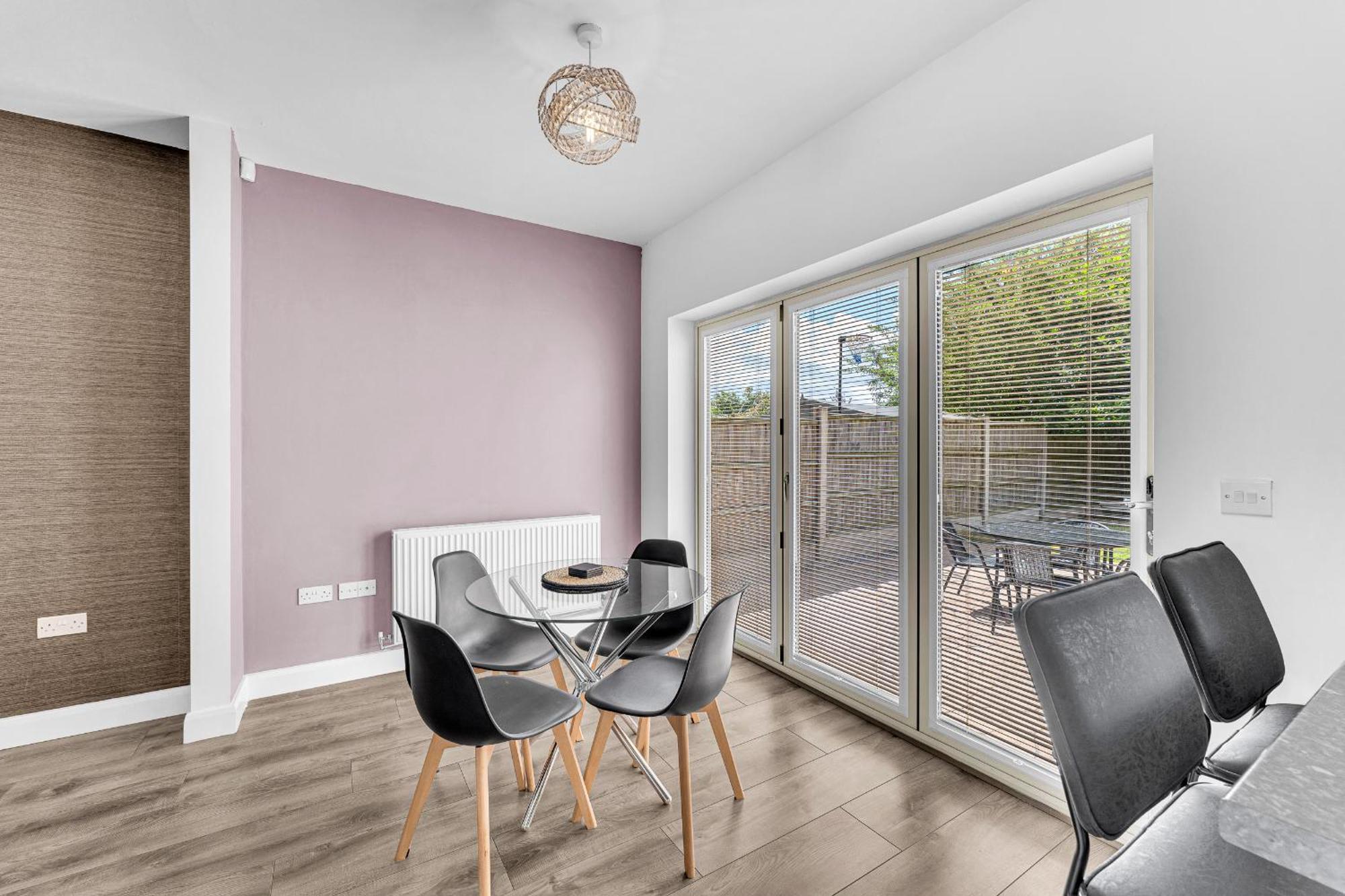 Brook Meadow House, 4 Bed House, Manchester Astley  Exterior photo